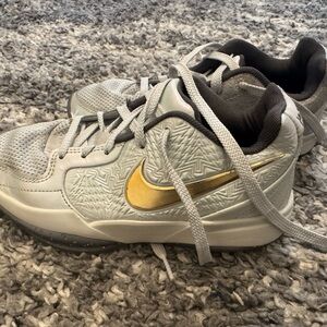 Nike Kids Sneakers - Gray with Gold Accents